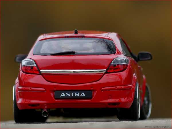 1:18 Opel Astra GTC 2005 RED + OZ DTM Alu = inkl OVP